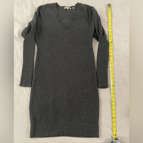 VINCE grey cashmere sweater dress - Picture 2 of 5